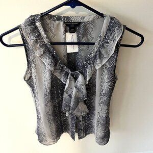 NWT Women's Banana Republic Gray Sleeveless Blouse - Size XS Petite